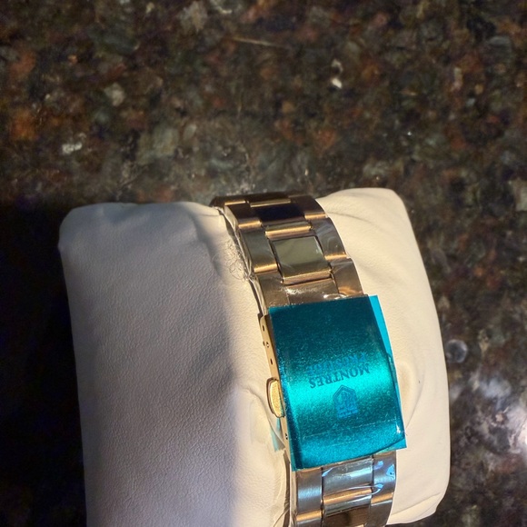 Gold-Tone Men's Dive Style Watch with Black Dial - Picture 6 of 6